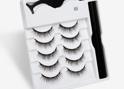 A Pair Of False Eyelashes With Magnets In Fashion