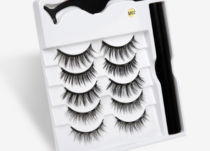 A Pair Of False Eyelashes With Magnets In Fashion