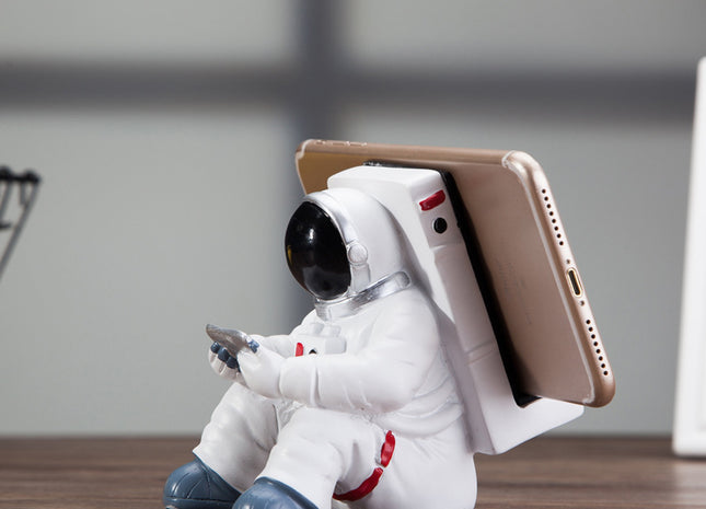 Simple Astronaut Mobile Phone Stand Student Desktop Holder Cute Spaceman Cell Phone Holder Creative Gift Small Desk Decoration