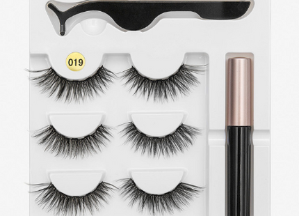 A Pair Of False Eyelashes With Magnets In Fashion