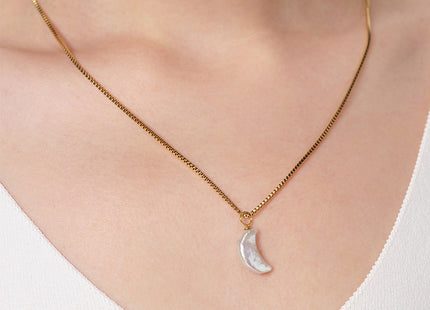 Natural Moon Baroque Freshwater Pearl Pendant Necklace